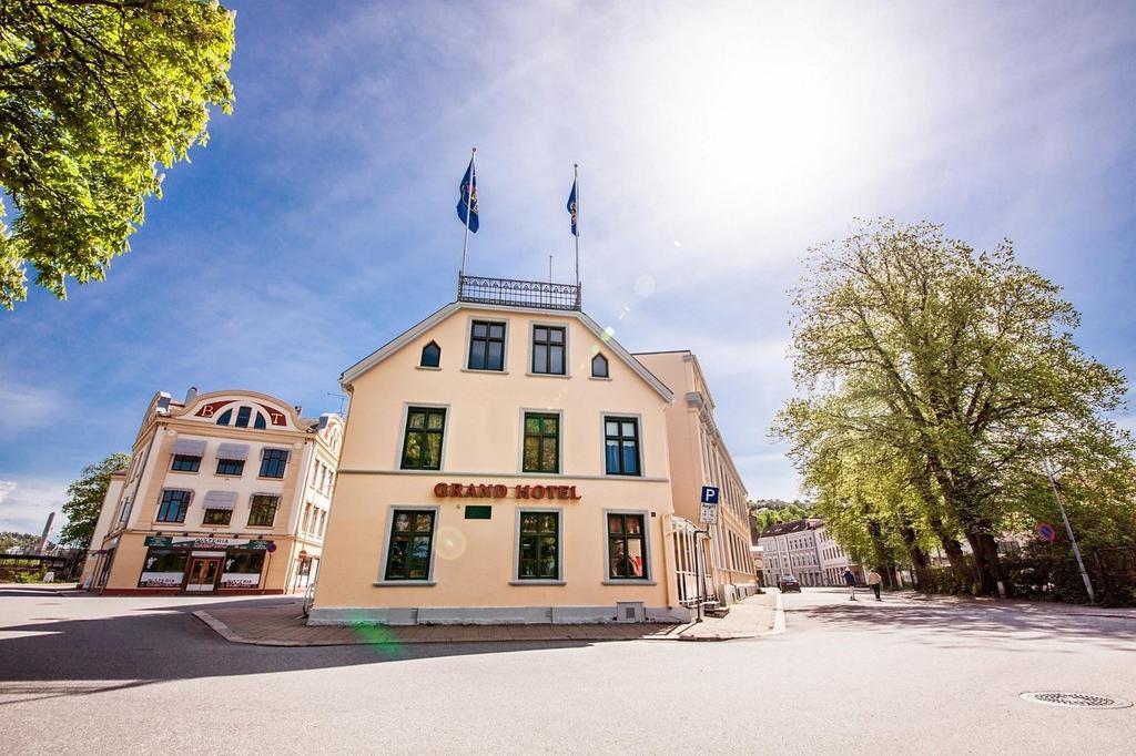 Grand Hotel Halden Exteriör bild
